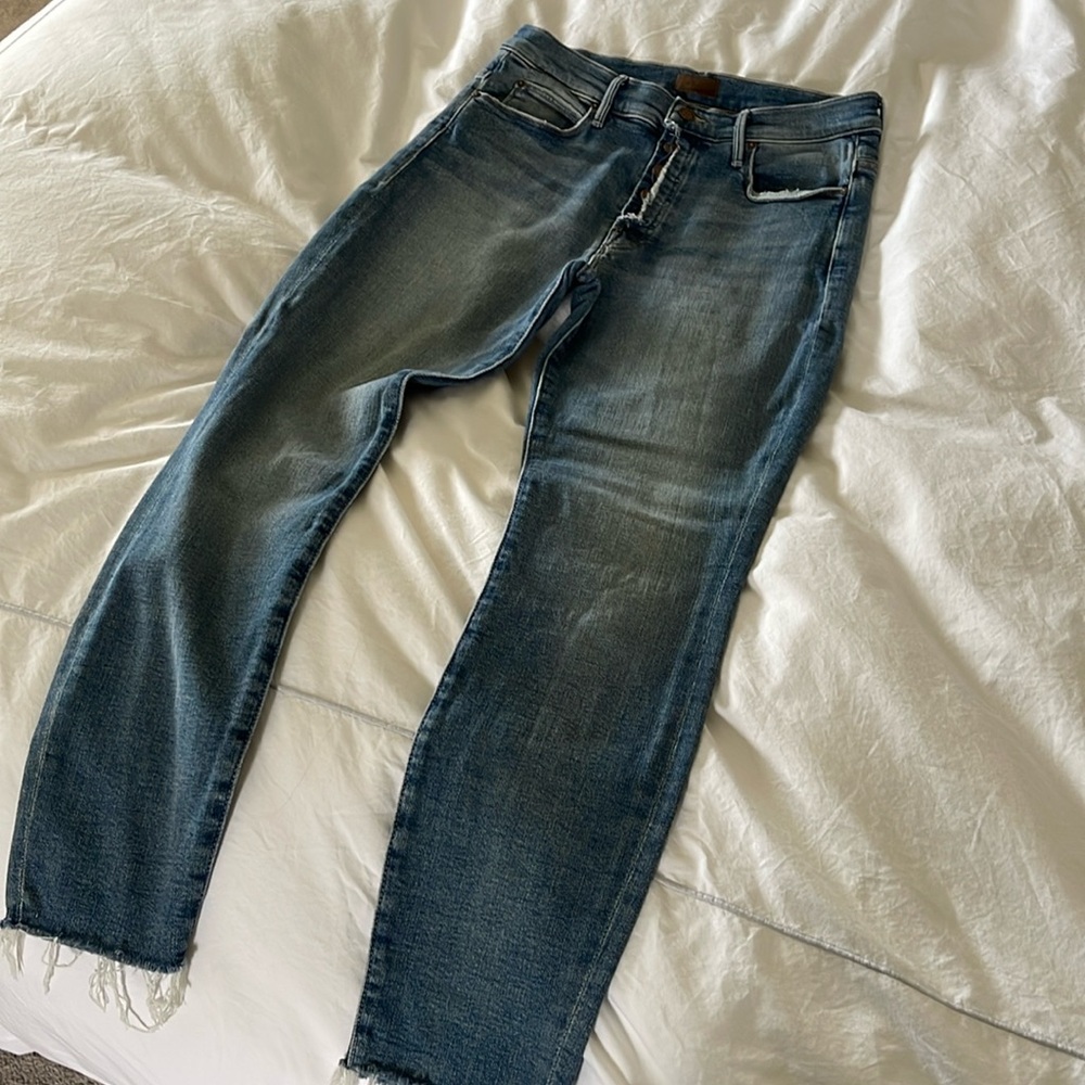 MOTHER The Fly Cut Stunner Ankle Fray jeans